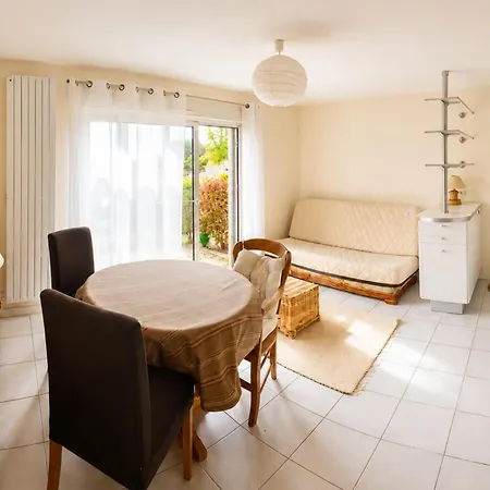 With Terrace Swimming Pool And Parking *
